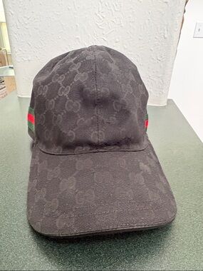 Gucci Black GG Monogram Cap with Green and Red Stripes